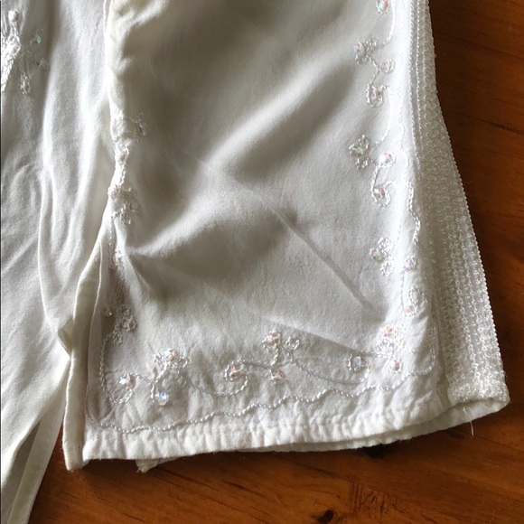 Indian white blouse - Picture 4 of 6